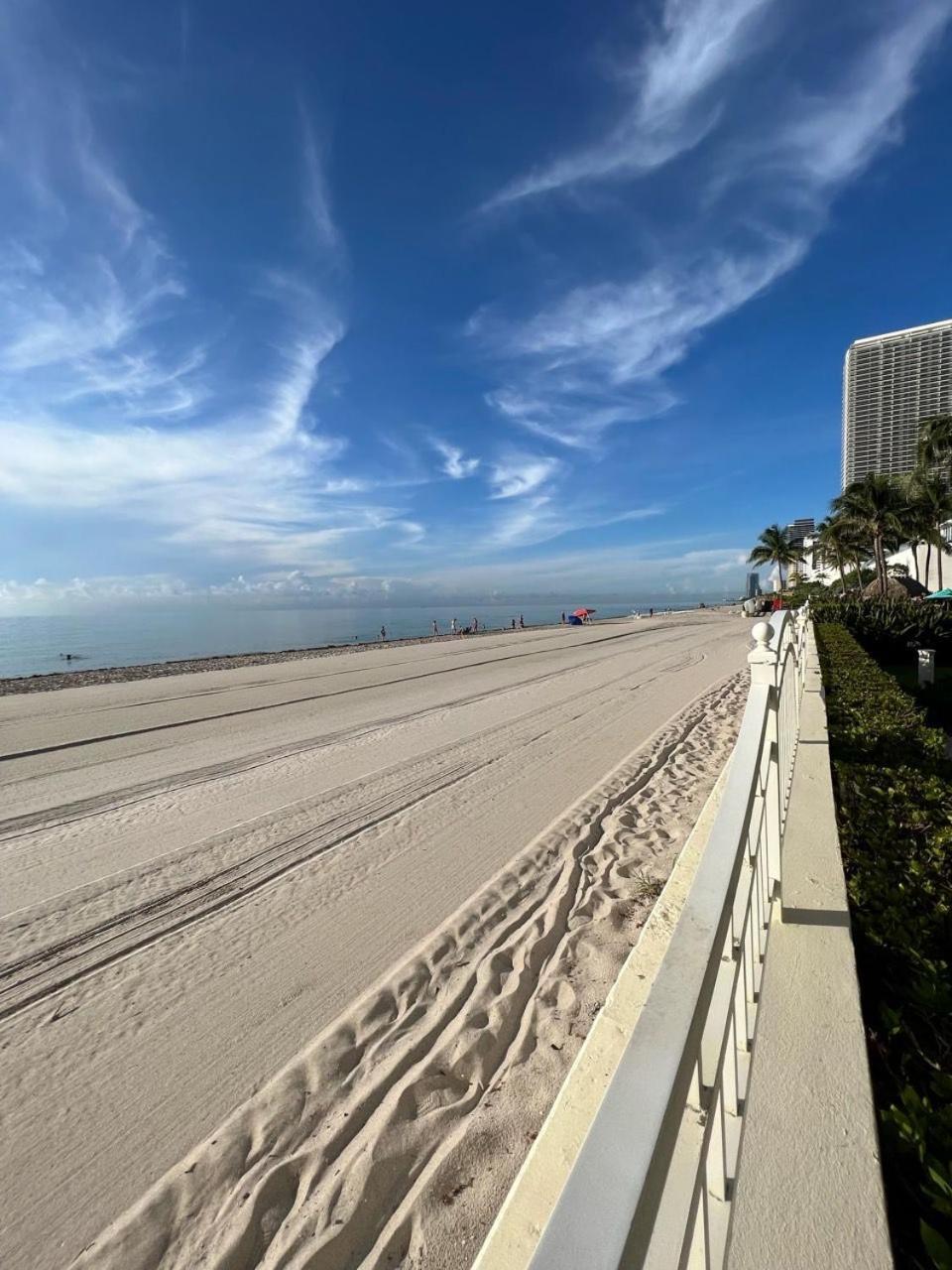 Miami Hollywood Condo 2Bd With Ocean View 005-21Mar Bagian luar foto